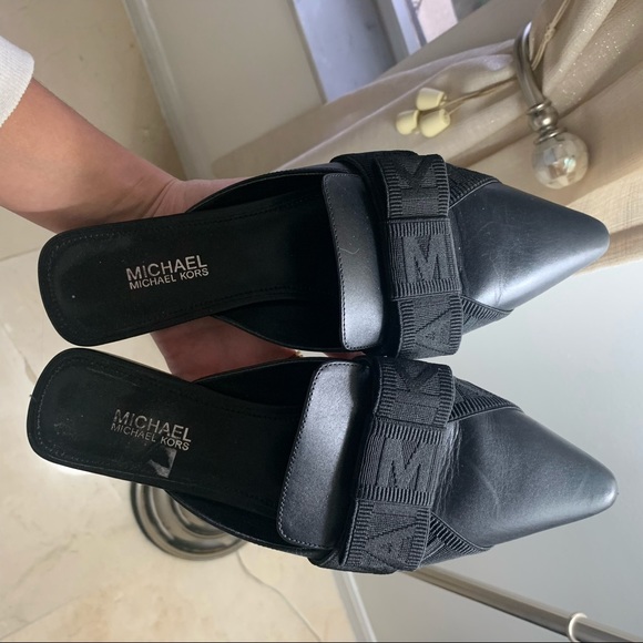 Michael Kors pointy loafers - Picture 3 of 3